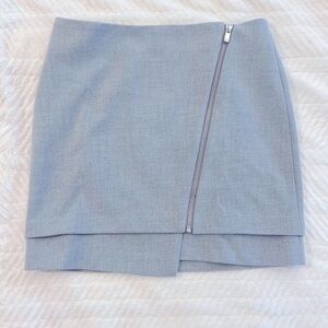 EUC H&M gray front zip asymmetrical mini skirt size 4